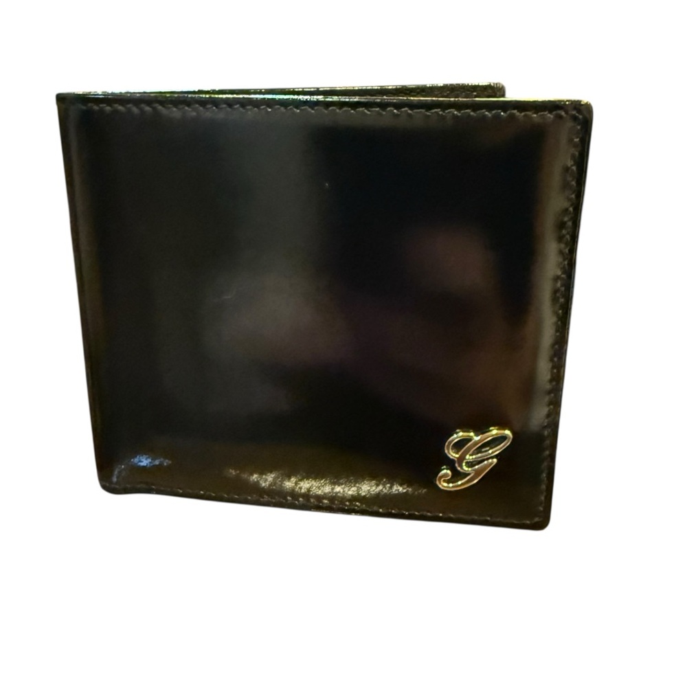 Gucci Men’s Black Leather Bi Fold Wallet Silver tone G Logo